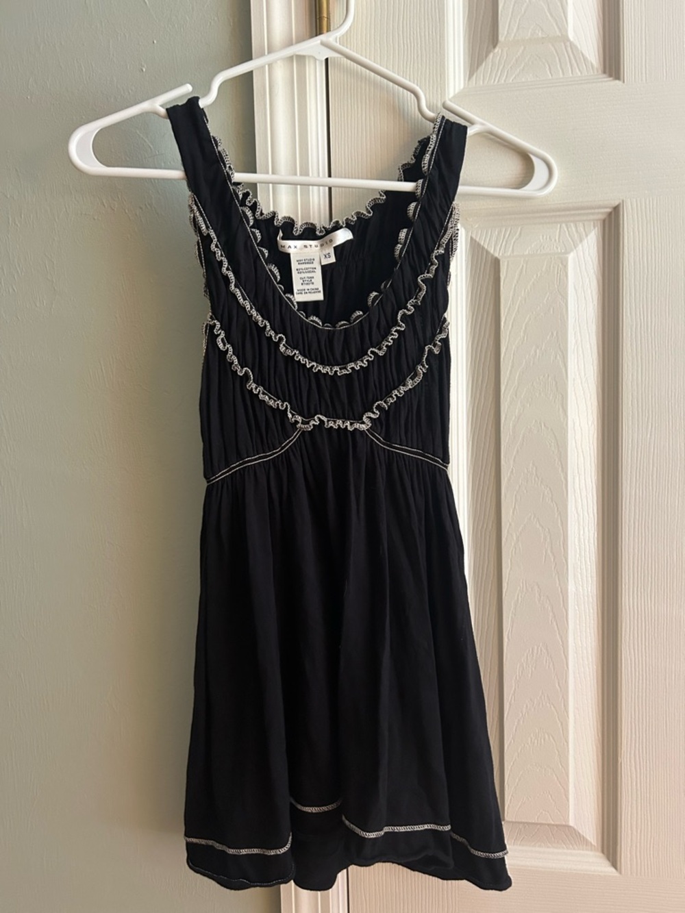 Max Studio Black Sleeveless Top with Contrast Trim